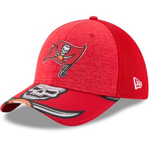 CAPPELLO NEW ERA NFL 39THIRTY DRAFT HAT 17  TAMPA BAY BUCCANEERS